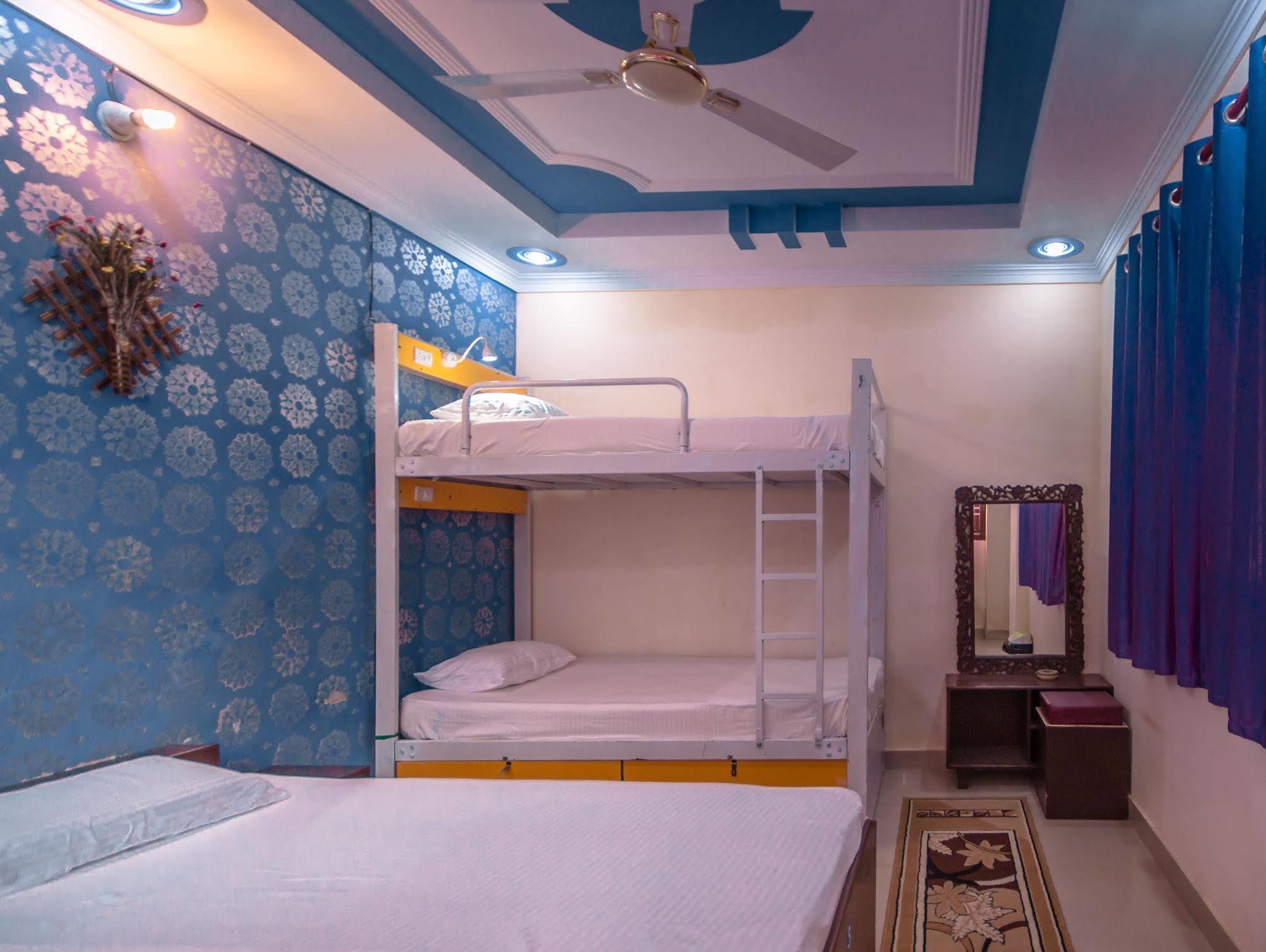 Albergue Backpacker Panda Friends - Agra Agra  Exterior foto