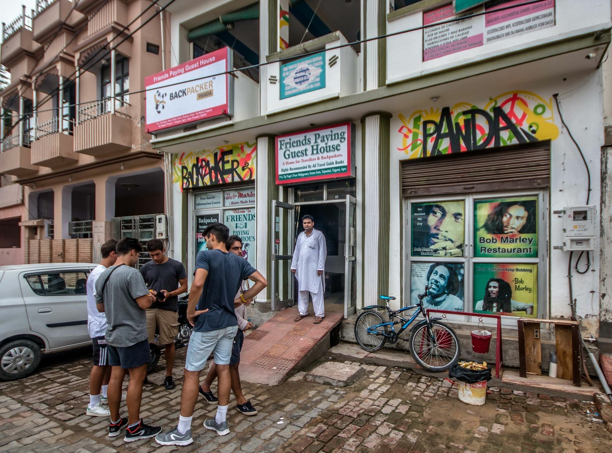Albergue Backpacker Panda Friends - Agra Agra  Exterior foto